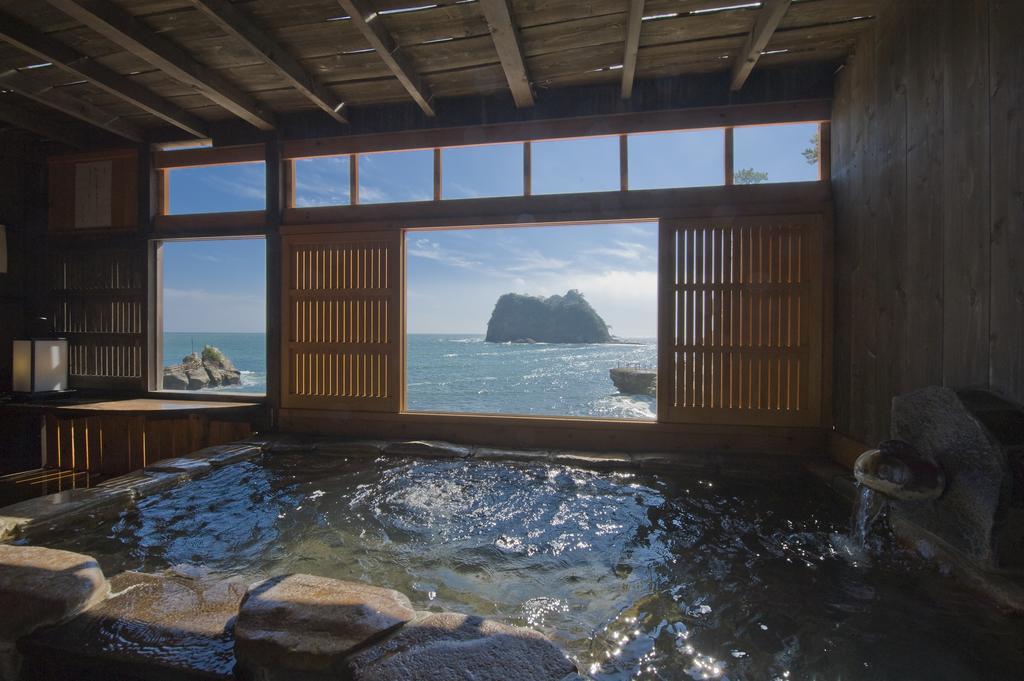 Umibenokakureyu Seiryu Hotel Nishiizu Exterior photo