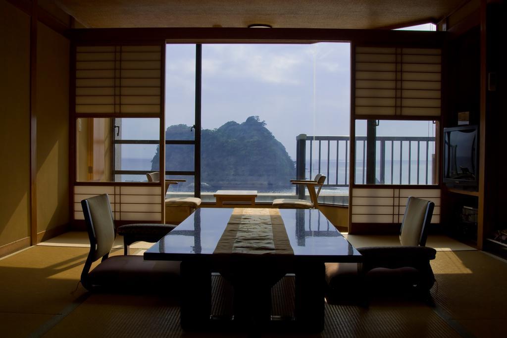 Umibenokakureyu Seiryu Hotel Nishiizu Exterior photo