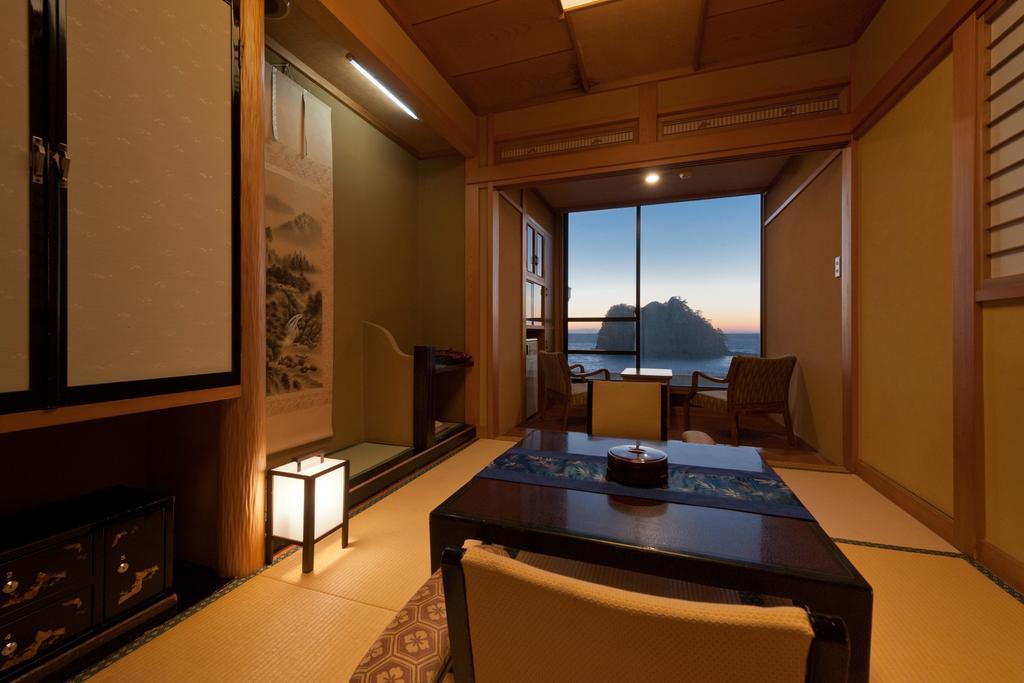Umibenokakureyu Seiryu Hotel Nishiizu Exterior photo