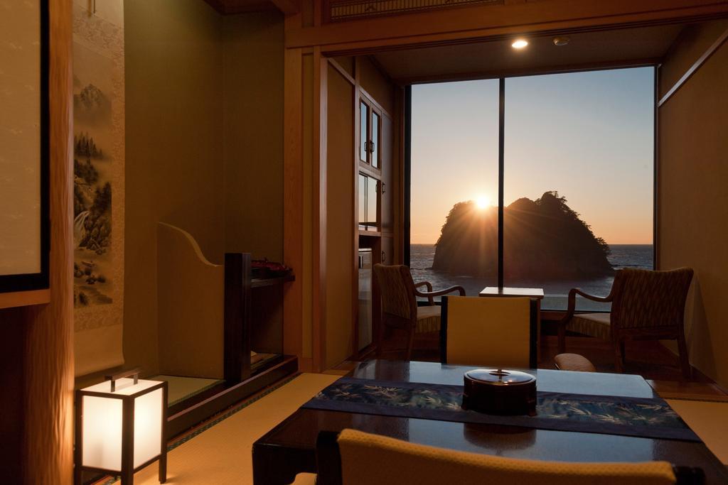 Umibenokakureyu Seiryu Hotel Nishiizu Exterior photo